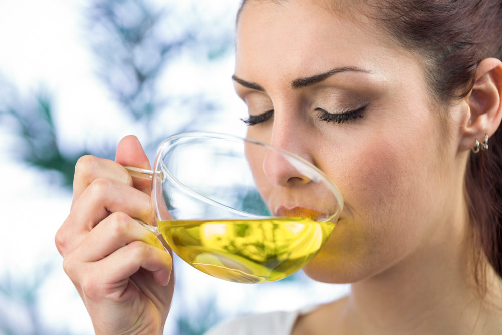 Maintenant que l'été semble en place sur la France une tisane rafraichissante et... drainante